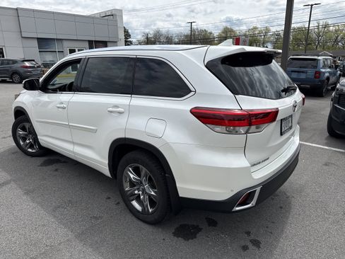 Used 2018 Toyota Highlander Limited Platinum AWD/4WD image 8