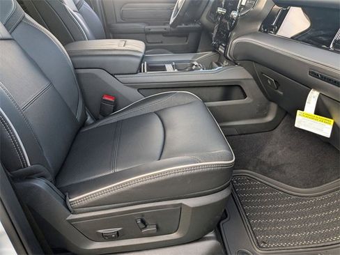 New 2026 RAM 3500 Limited image 32