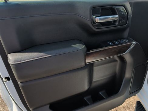 Used 2021 GMC Sierra 1500 SLT w/ SLT Convenience Package image 13