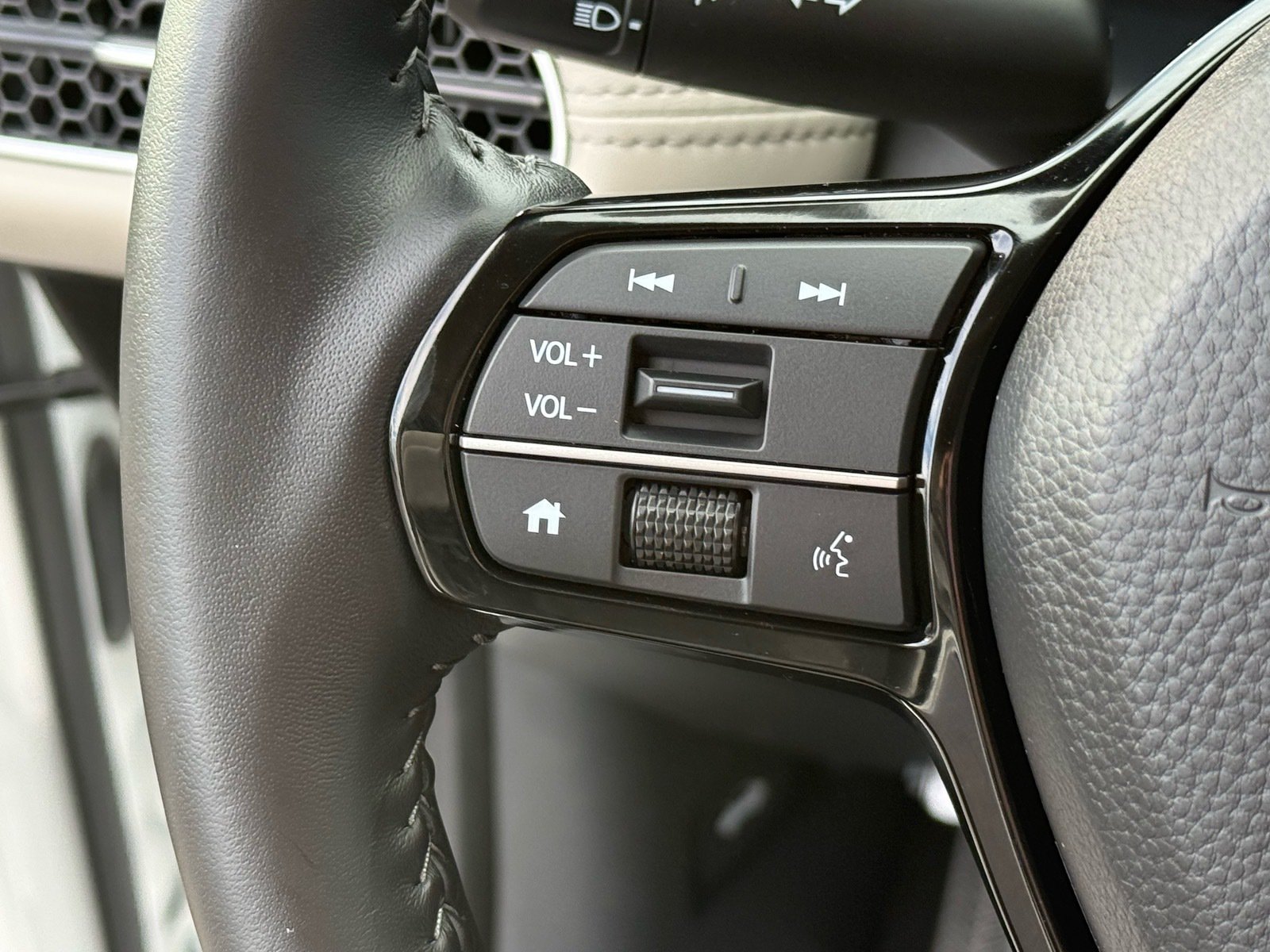 Certified 2027 Honda HR-V EX-L image 18