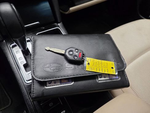 Used 2016 Subaru Outback 2.5i Premium image 23