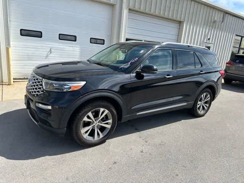 Used 2020 Ford Explorer Platinum w/ Premium Technology Package AWD/4WD image 15