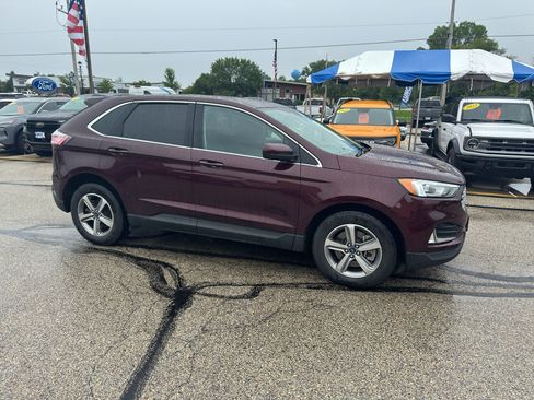 Used 2021 Ford Edge SEL w/ Convenience Package AWD/4WD image 4