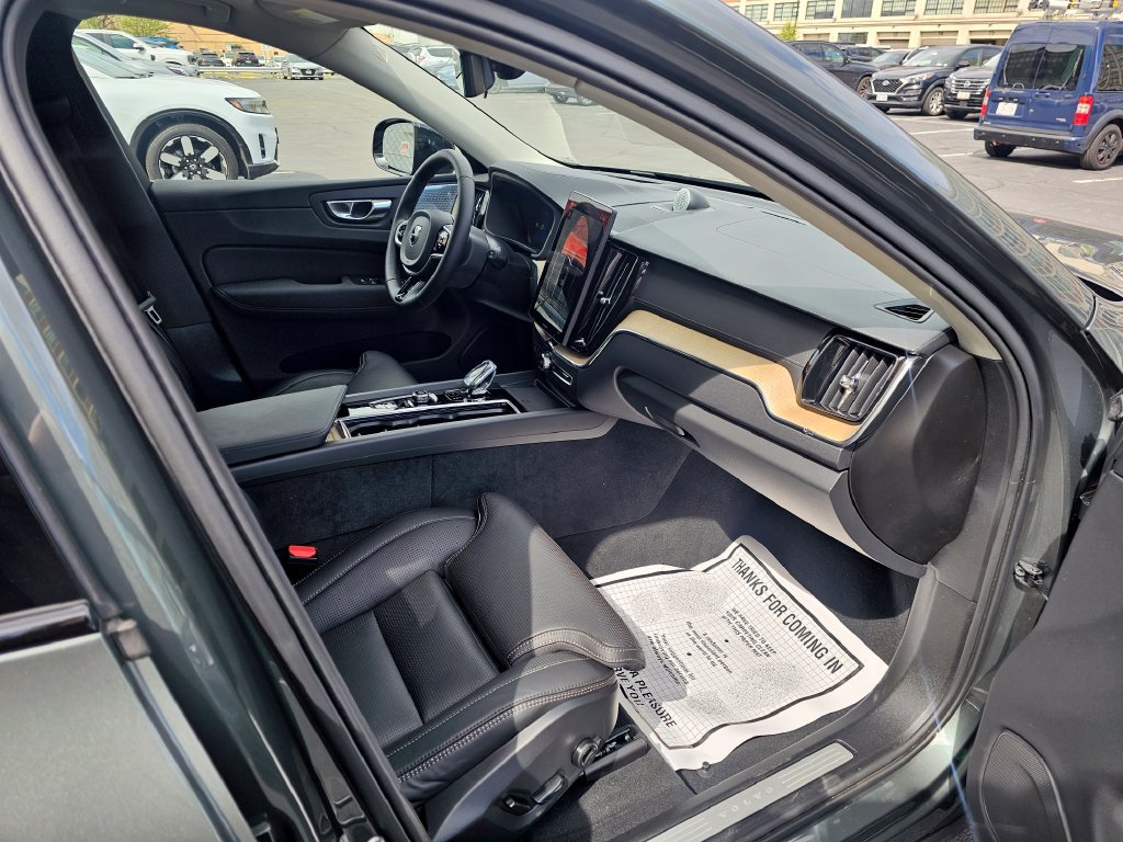 Certified 2026 Volvo XC60 T8 Ultra AWD/4WD image 10