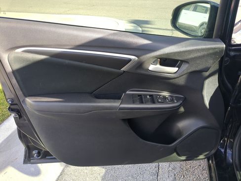 Used 2020 Honda Fit LX image 15