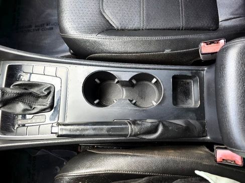 Used 2018 Volkswagen Passat 2.0T R-Line image 18