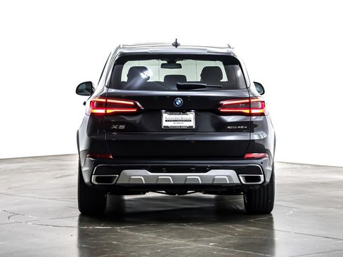 Used 2023 BMW X5 xDrive45e w/ Climate Comfort Package image 5