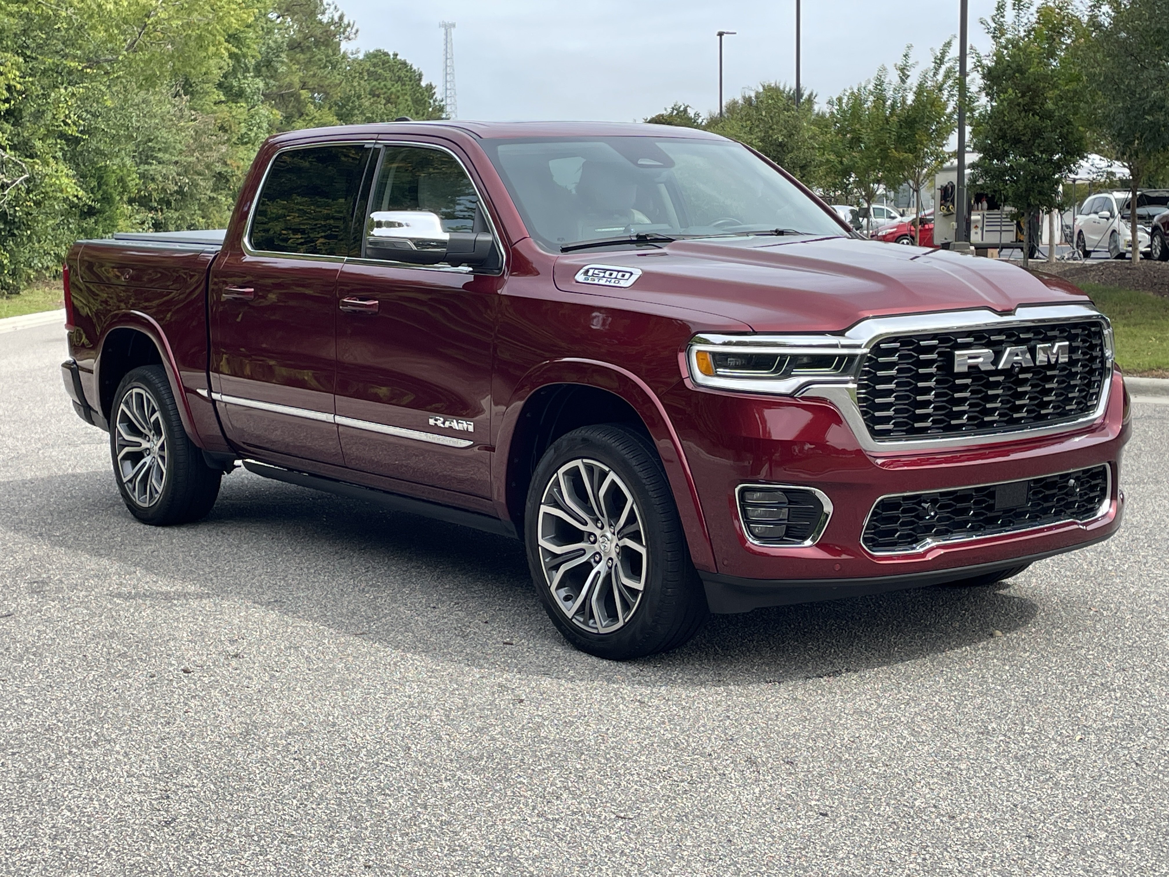 Used 2025 RAM 1500 Tungsten AWD/4WD image 2