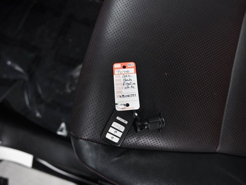 Used 2022 Honda Ridgeline Black Edition image 25