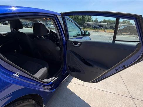 Used 2019 Hyundai Ioniq Blue FWD image 18