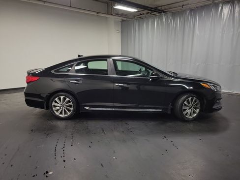 Used 2016 Hyundai Sonata Sport w/ Option Group 02 image 10
