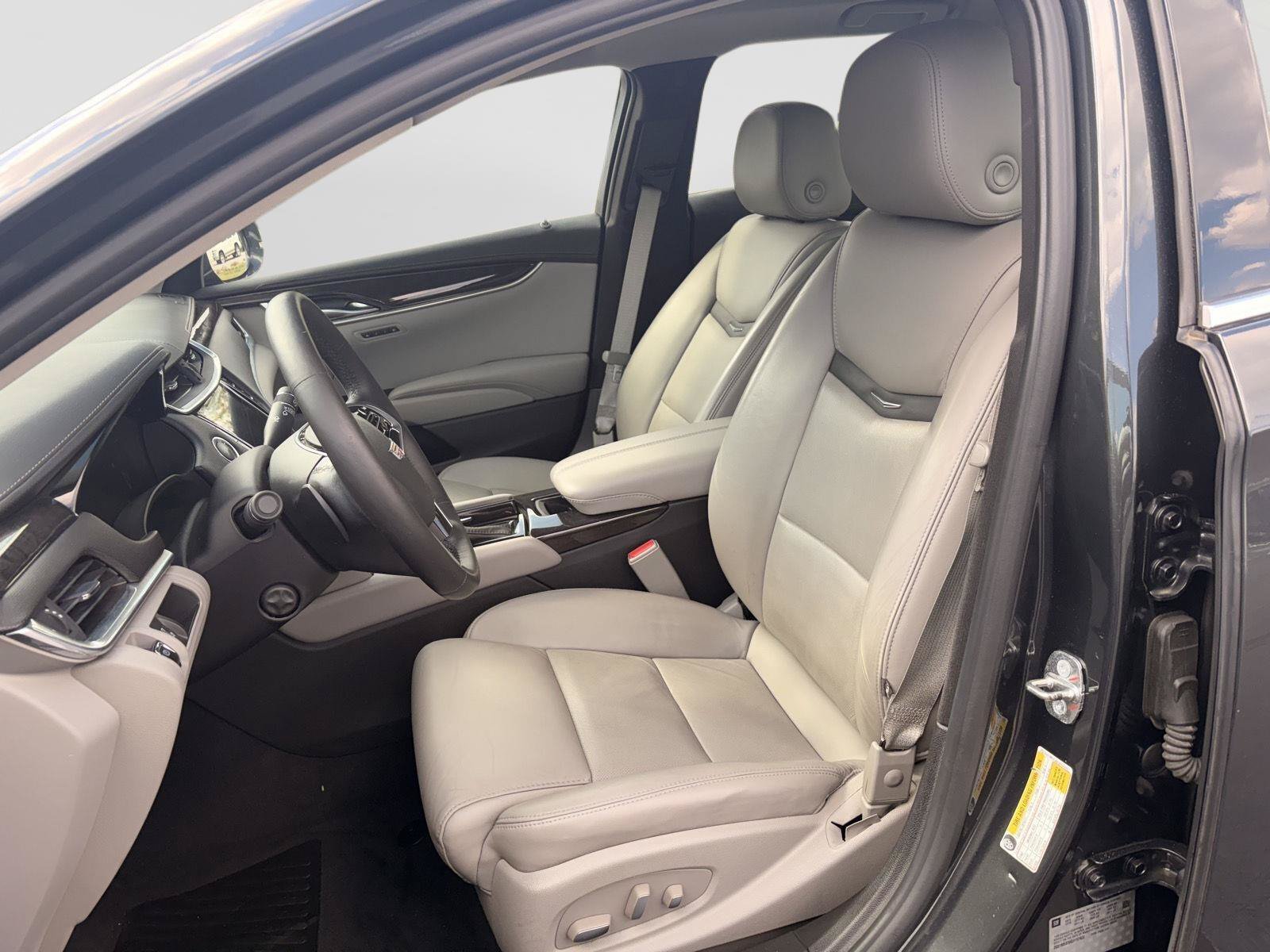Used 2016 Cadillac XTS Luxury FWD image 9