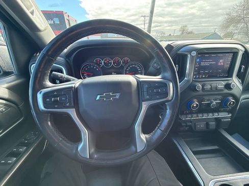 Used 2020 Chevrolet Silverado 1500 LT Trail Boss AWD/4WD image 14