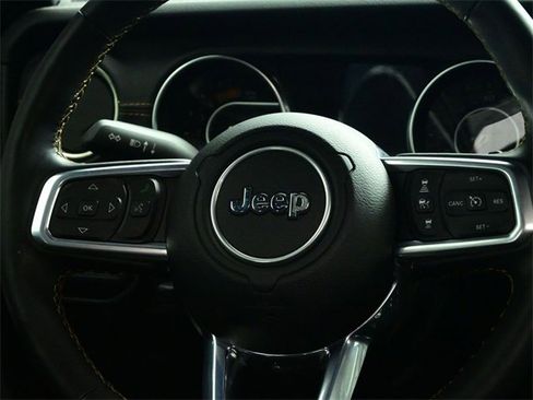 Used 2021 Jeep Wrangler Unlimited Sahara image 10