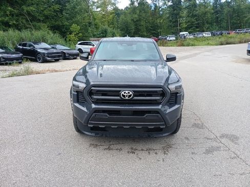 Used 2024 Toyota Tacoma SR AWD/4WD image 10