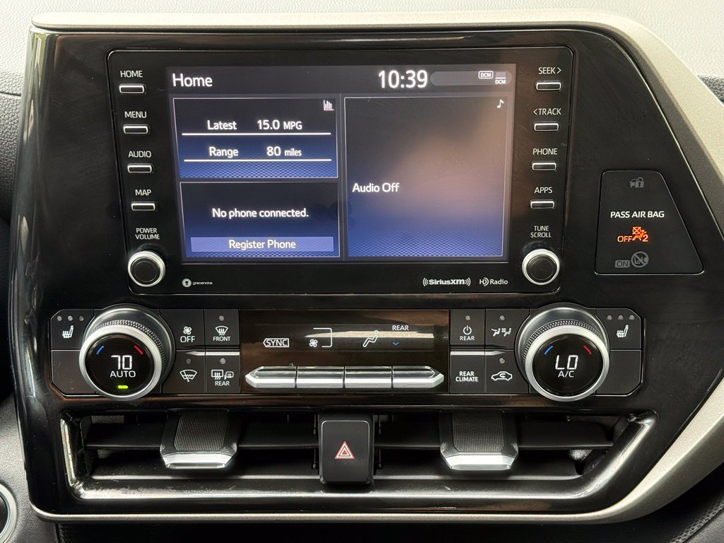 Used 2021 Toyota Highlander XLE AWD/4WD image 29