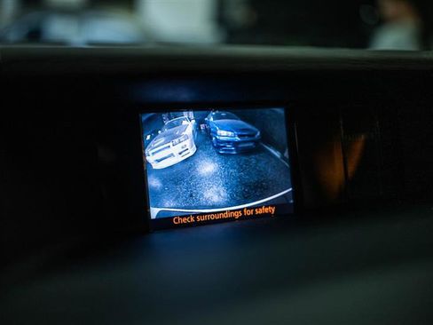 Used 2012 Toyota Sienna XLE image 20