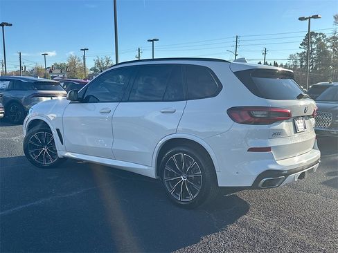 Used 2022 BMW X5 xDrive40i w/ M Sport Package image 6