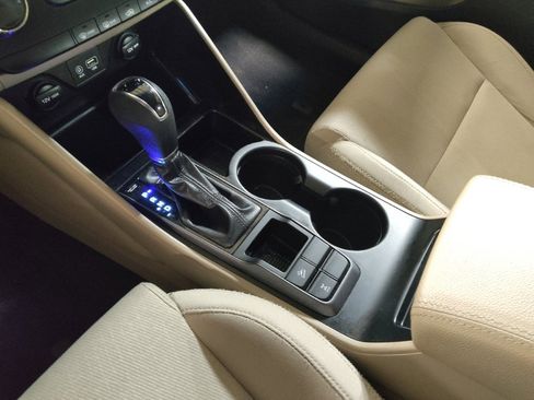 Used 2018 Hyundai Tucson SE image 26