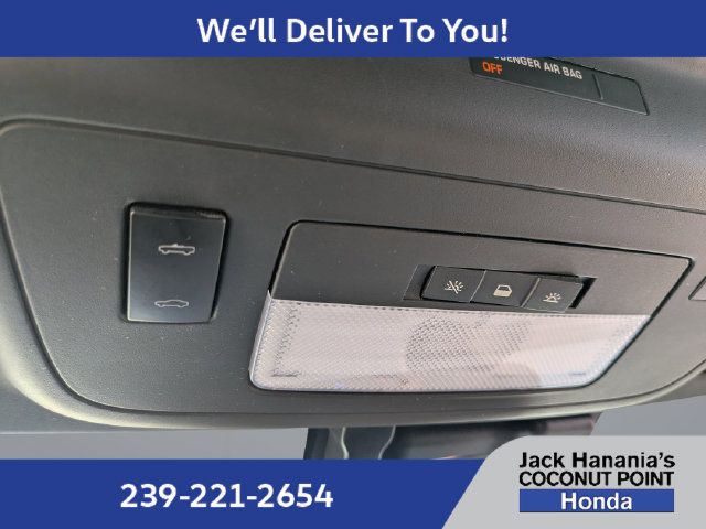 Used 2015 Chevrolet Camaro LT RWD image 23