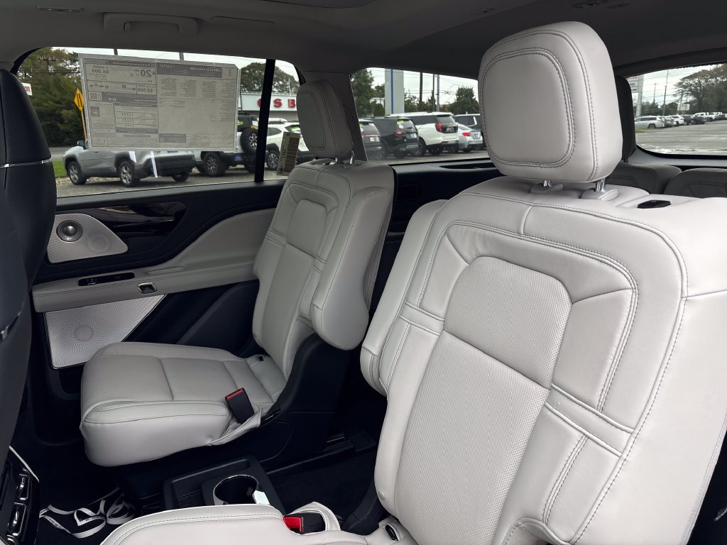 New 2026 Lincoln Aviator Reserve AWD/4WD image 26
