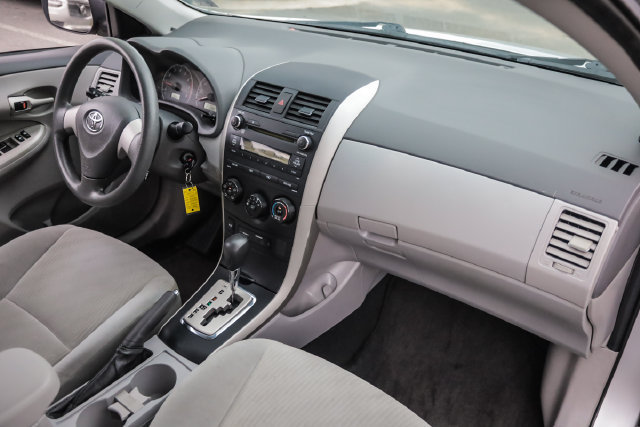 Used 2010 Toyota Corolla LE FWD image 56