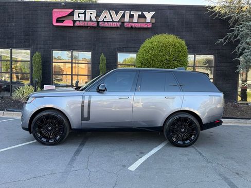 Used 2024 Land Rover Range Rover SE AWD/4WD image 9