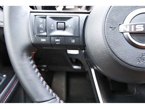 Used 2025 Nissan Kicks SR AWD/4WD image 15