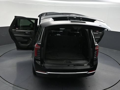 Used 2025 Chevrolet Tahoe LT RWD image 37