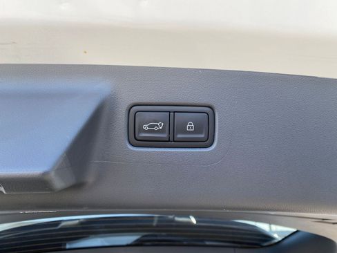 Used 2025 Hyundai Santa Fe SEL image 23