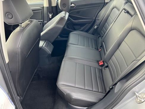 Used 2024 Volkswagen Jetta SE image 17