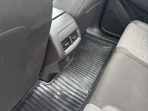 Used 2022 Chevrolet Equinox LT image 34