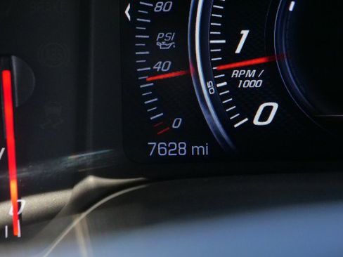 Used 2016 Chevrolet Corvette Z06 w/ 3LZ Preferred Equipment Group image 11