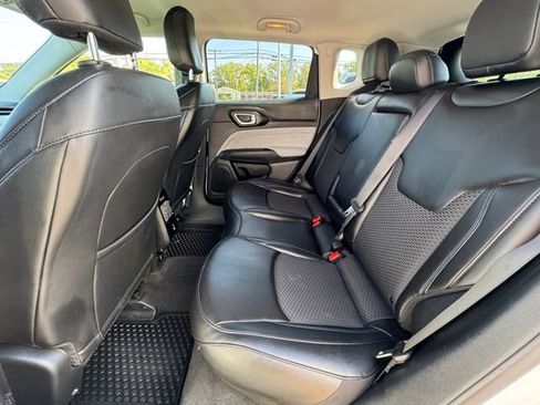 Used 2022 Jeep Compass Latitude w/ Convenience Group image 18