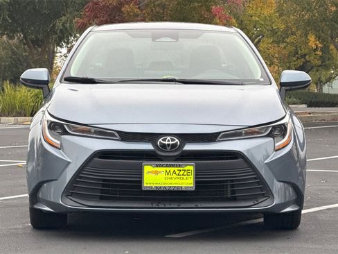 Used 2023 Toyota Corolla LE image 6