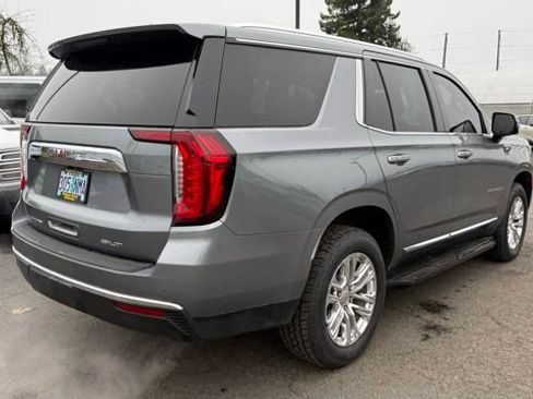 Used 2022 GMC Yukon SLT w/ SLT Luxury Package image 6