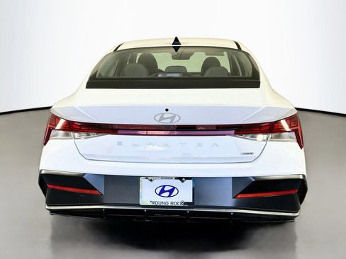 New 2026 Hyundai Elantra Limited FWD image 6