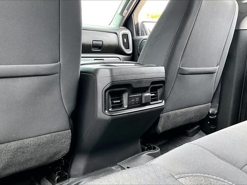 Used 2022 Chevrolet Silverado 1500 RST AWD/4WD image 34
