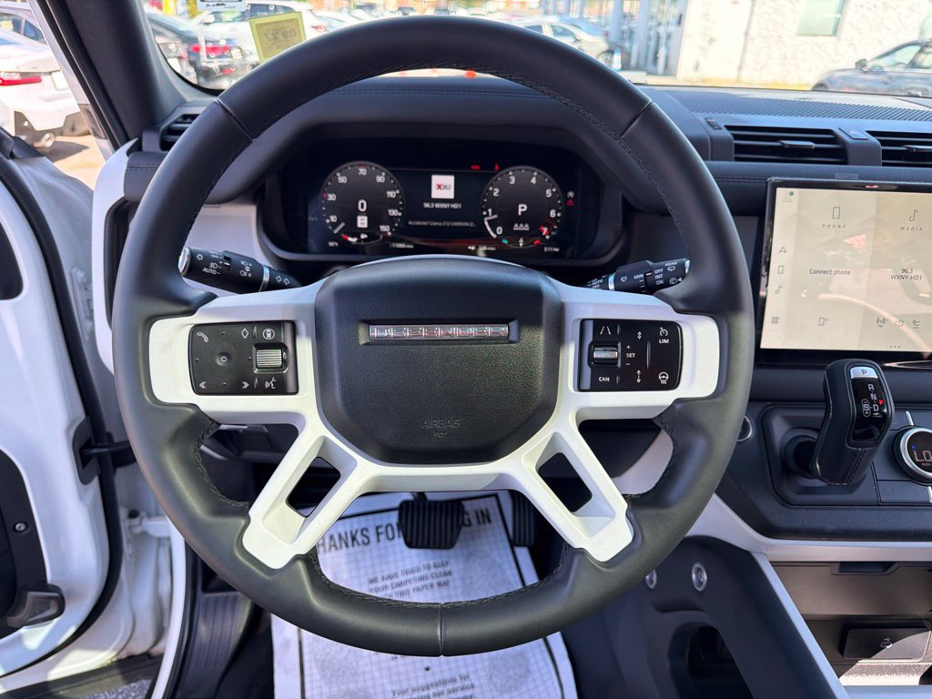 Used 2025 Land Rover Defender 110 S AWD/4WD image 44
