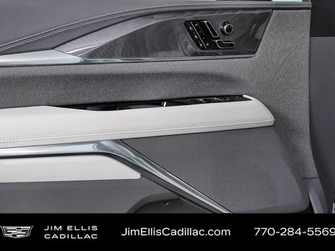 New 2026 Cadillac Escalade IQ Luxury 1 AWD/4WD image 6