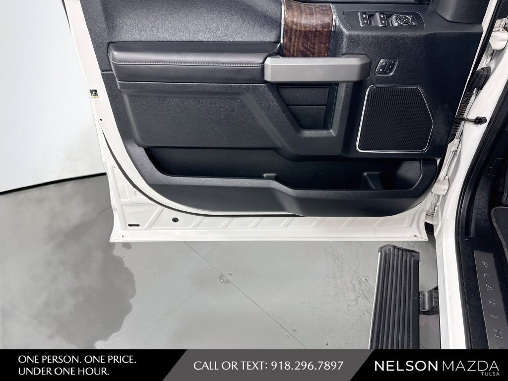 Used 2015 Ford F150 Platinum w/ Equipment Group 701A Luxury AWD/4WD image 18
