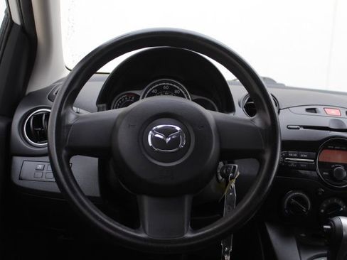 Used 2014 MAZDA MAZDA2 Sport image 21