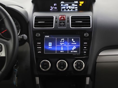 Used 2018 Subaru Forester 2.5i Premium w/ All-Weather Package image 15