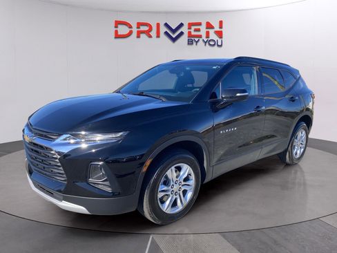 Used 2022 Chevrolet Blazer LT image 2