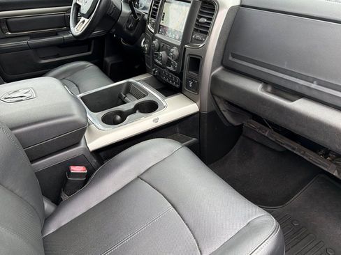 Used 2018 RAM 2500 Laramie w/ Sport Appearance Group AWD/4WD image 15