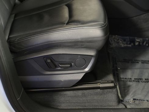 Used 2025 Audi Q7 2.0T Premium w/ Convenience Plus Package image 19