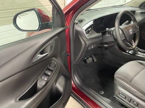 Used 2024 Buick Encore GX Preferred AWD/4WD image 10