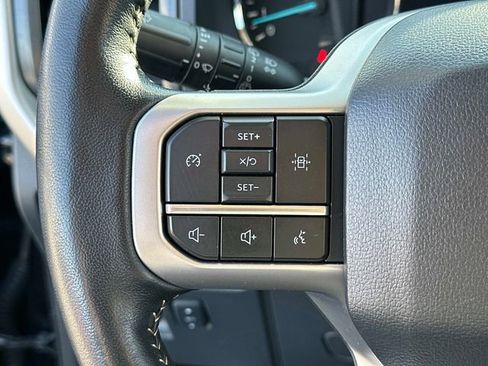 Used 2024 Ford Expedition XLT image 8