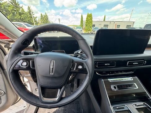 Used 2025 Lincoln Aviator Reserve w/ Jet Appearance Package AWD/4WD image 20