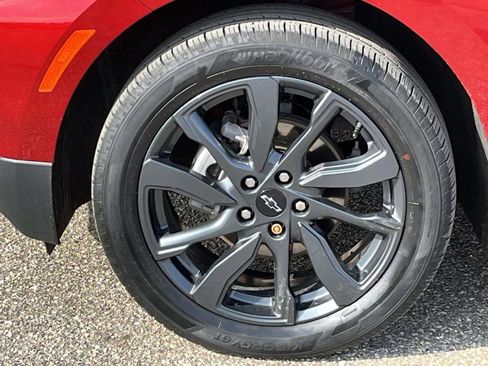 Certified 2023 Chevrolet Equinox RS w/ LPO, Floor Liner Package image 8